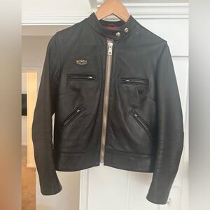 Beautiful leather Jacket. Excellent condition, worn a few times!